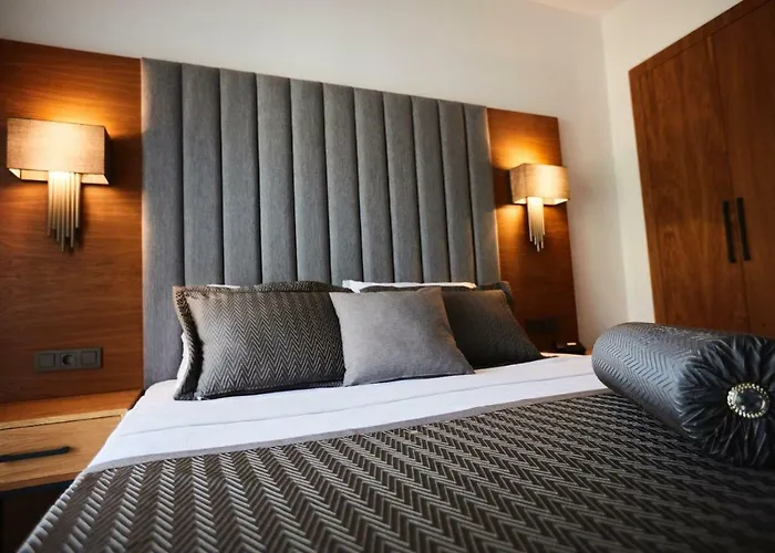 Hotell Ruwais Çeşme